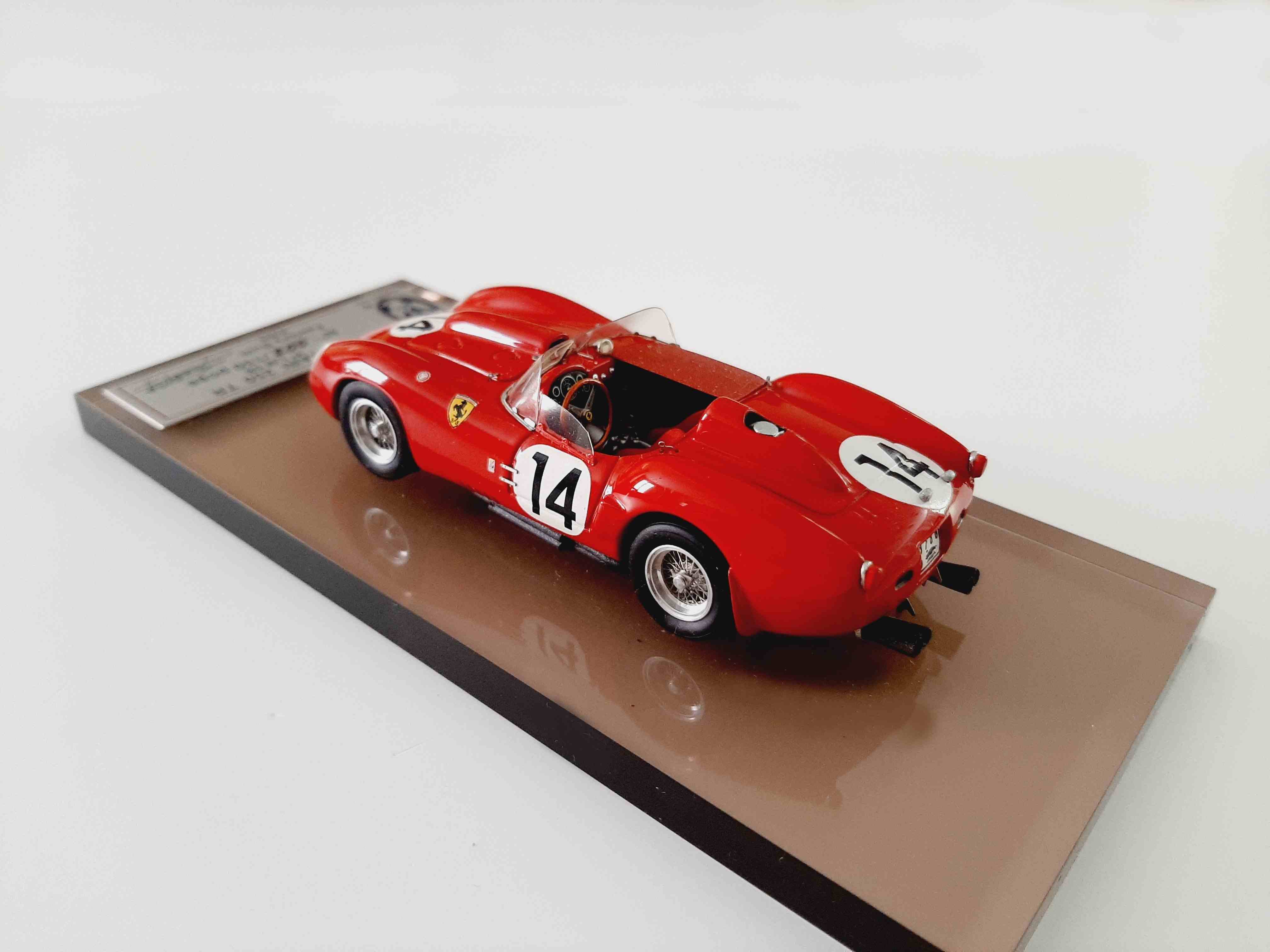BANG 7129 Scale 1/43 | FERRARI TR58 N 19 LE MANS 1958 MARTIN - TAMAVO
