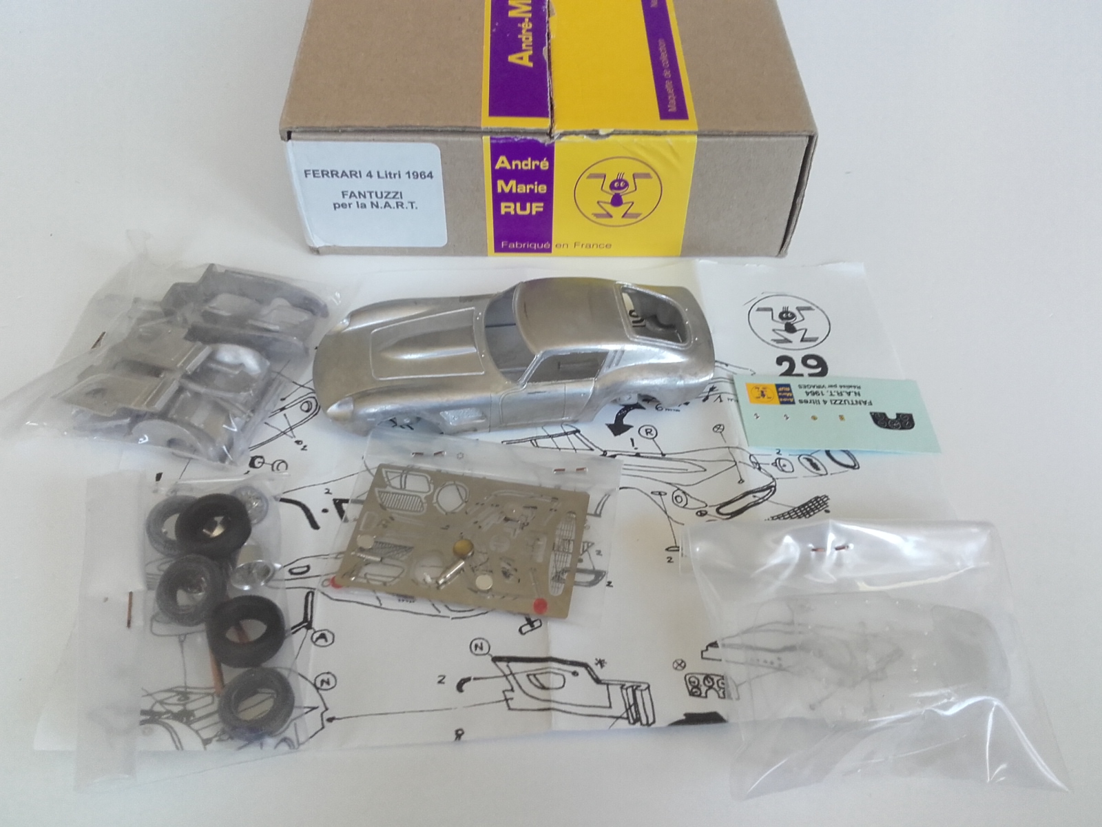 AMR 1/43 Ferrari 4 Litri 1964 Fantuzzi – NART – Miniature Métal Collection
